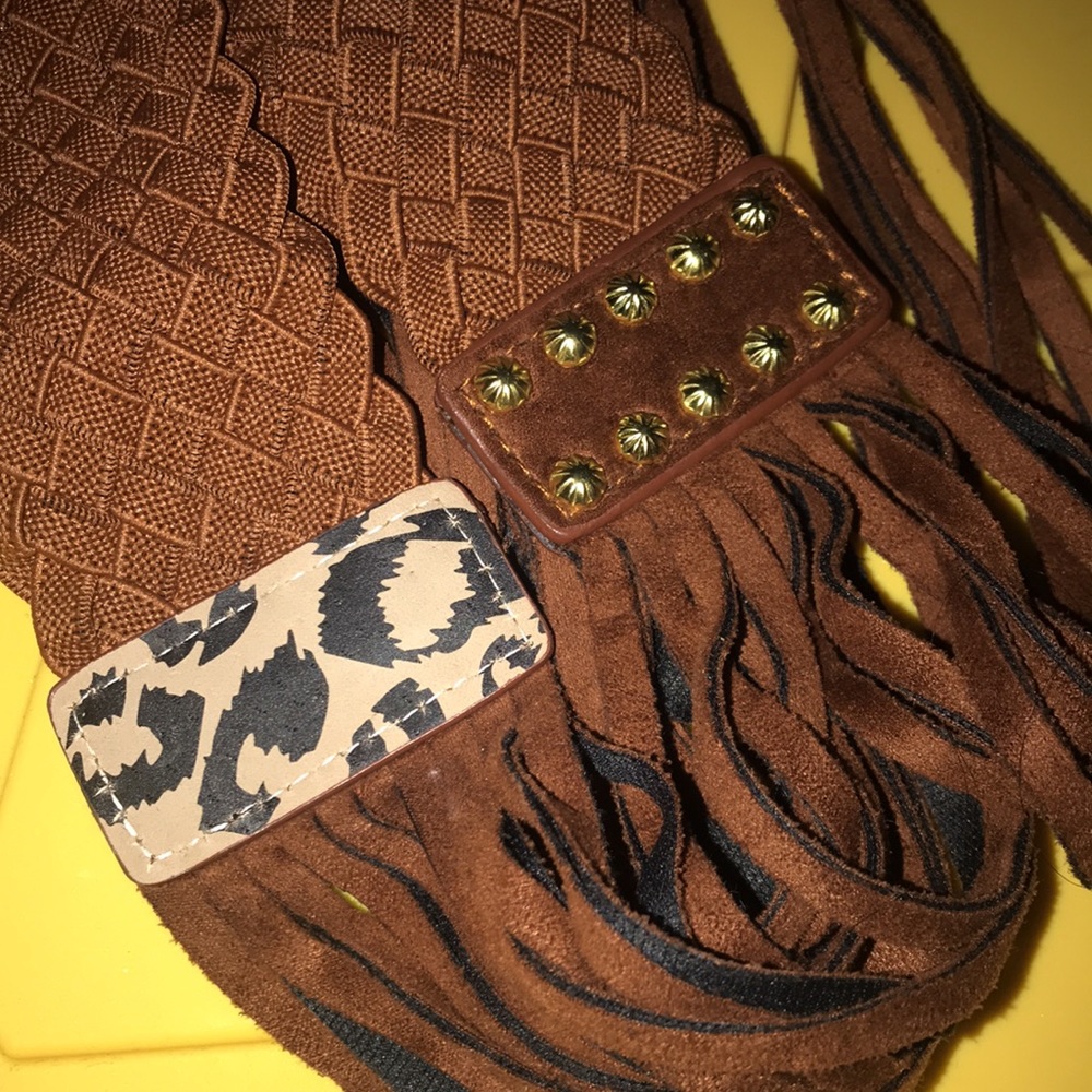 NWT Betsey Johnson Saddle Braided Belt W/ Metallic Studs Long Fringe Tie Closure - Picture 5 of 8